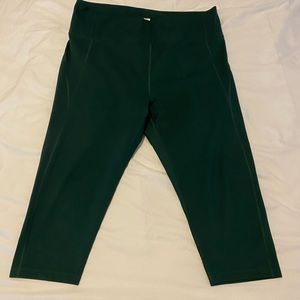 Girlfriend collective crop leggings